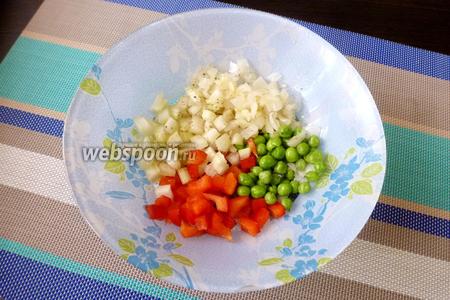 Куриные лодочки с сыром и овощами 