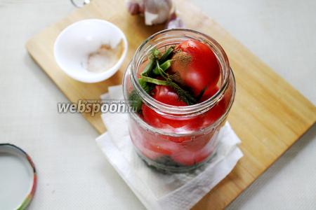 Консервированные помидоры с корицей 