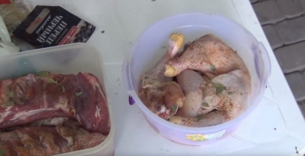 Как коптить мясо или рыбу в домашних условиях: простой рецепт | (Фото & Видео)