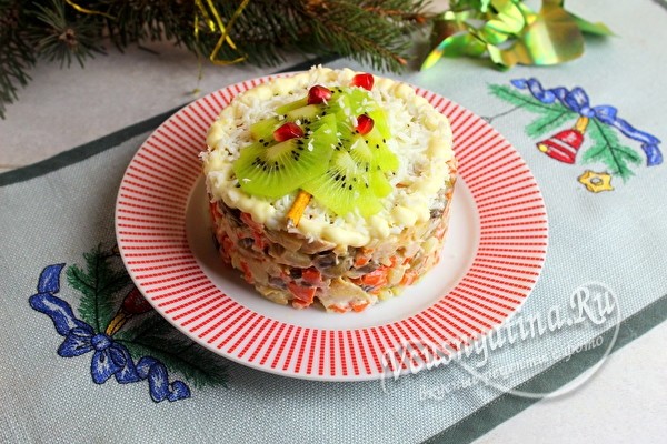 
			Вкусный салат с индейкой на Новый год		