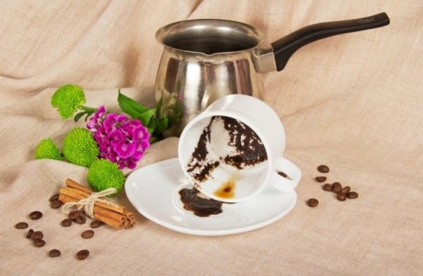 15 способов полезного применения кофейной гущи в быту