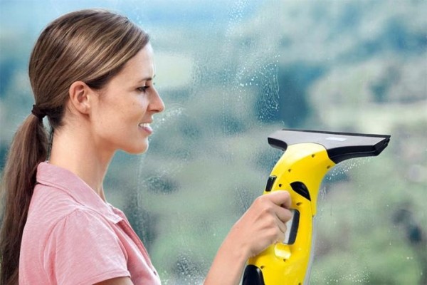 Как быстро, эффективно и правильно вымыть окна без разводов