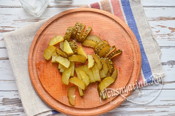 
			Солянка из капусты с сосиской в мультиварке – бюджетный рецепт		