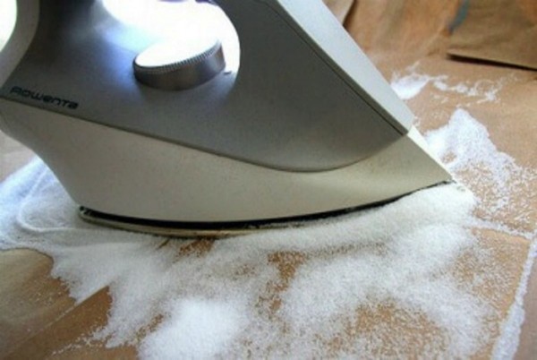 Зачем солить одежду в стиральной машине и еще 13 способов использования поваренной соли