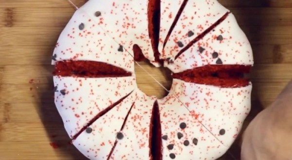 Почему нарезание торта треугольниками - неправильно, и еще 5 кулинарных советов