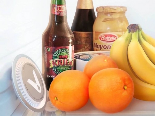 10 советов, как убрать неприятный запах из холодильника и морозилки: народные и профессиональные средства