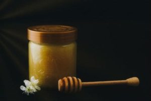 Можно ли во время диеты есть мёд