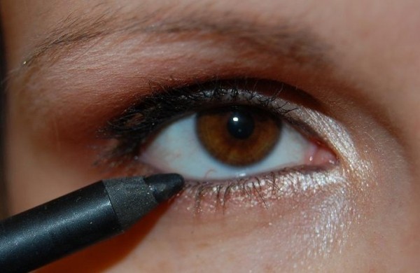 7 ошибок в макияже, которые зрительно уменьшают глаза