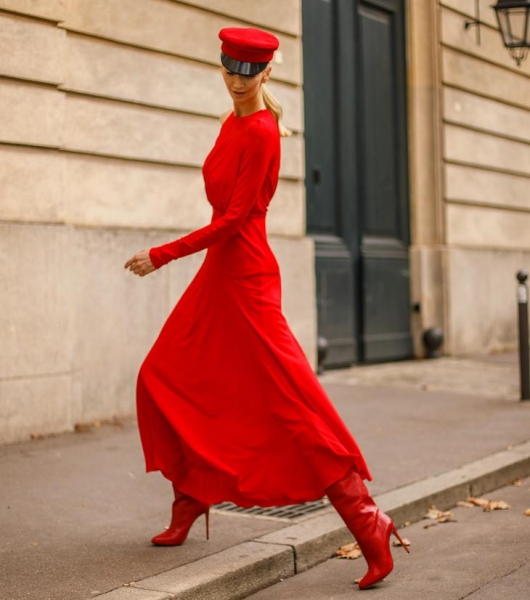 30 модных и эксцентричных осенних образов в красном цвете: почувствуй свою страсть