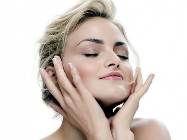 10 упражнений от Кэрол Маджио, которые помогут подтянуть лицо без пластики