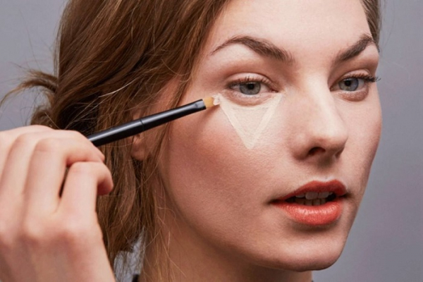 Фишки визажиста: как скрыть недостатки кожи с помощью макияжа