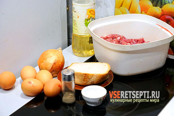 Мясной рулет с яйцом