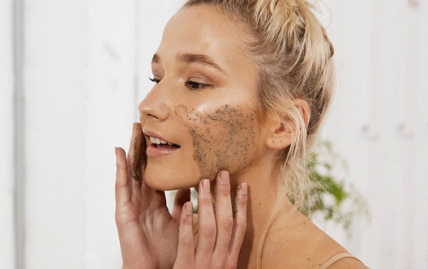 7 этапов в макияже лица, которые нельзя игнорировать, если шелушится кожа