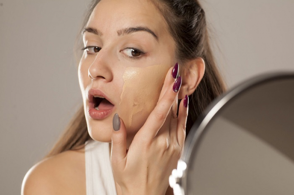 7 этапов в макияже лица, которые нельзя игнорировать, если шелушится кожа