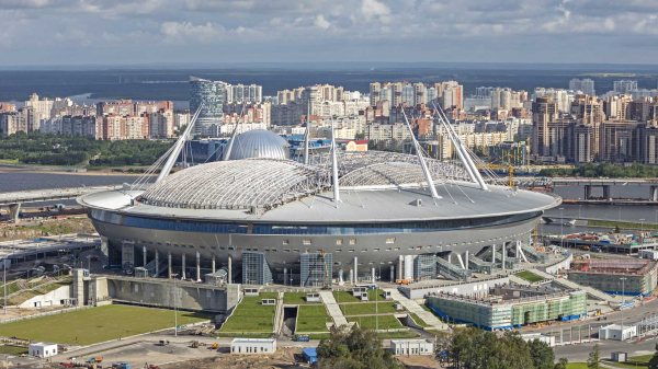 Стадион «Газпром Арена» в Санкт-Петербурге