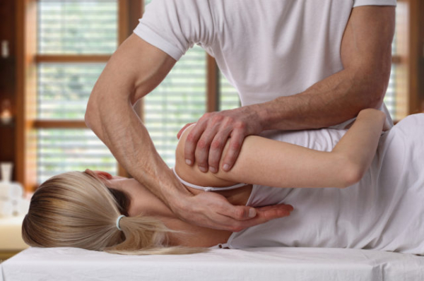 Техника массажа спины и массажные движения для спины
