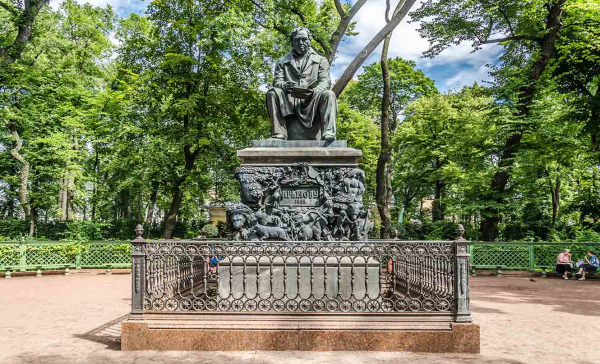 Летний сад: ровесник Санкт-Петербурга, известный на весь мир