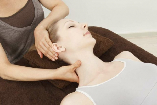Самый эффективный массаж при остеохондрозе шейного отдела